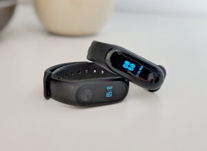 Xiaomi Mi Band 2 and 3